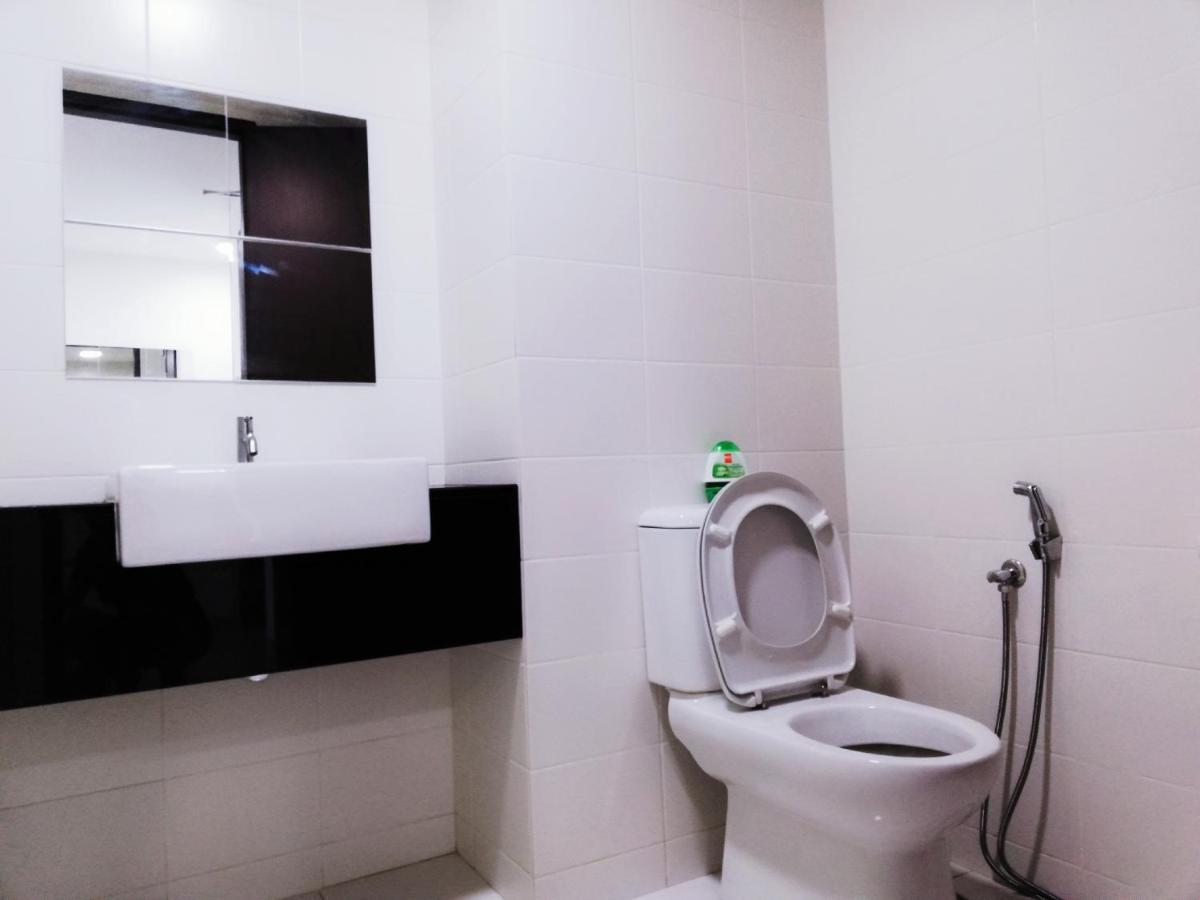 Peanut Butter Homestay - Trefoil Setia Alam Shah Alam Exterior foto